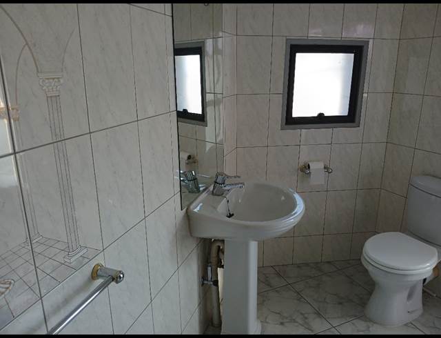 1 bed property to rent in GLENVISTA