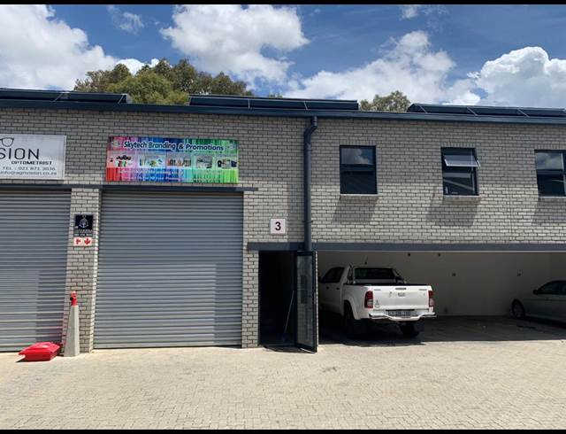 165M² WAREHOUSE TO LET IN CHARLESTON HILL