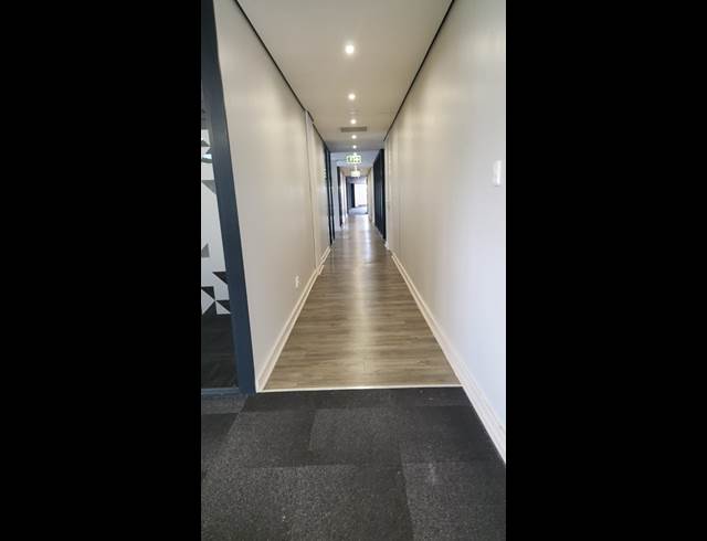 1,679M² OFFICE TO LET IN SOMERSET PARK