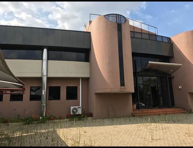 1,752M² WAREHOUSE SOLD IN RANDJESPARK