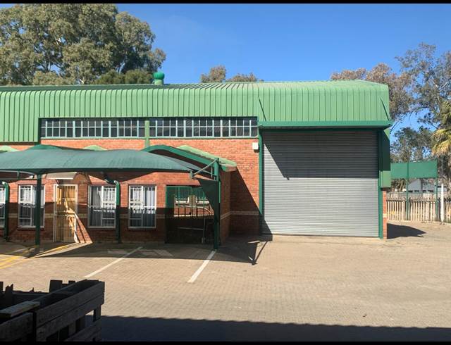600M² WAREHOUSE TO LET IN HILTON
