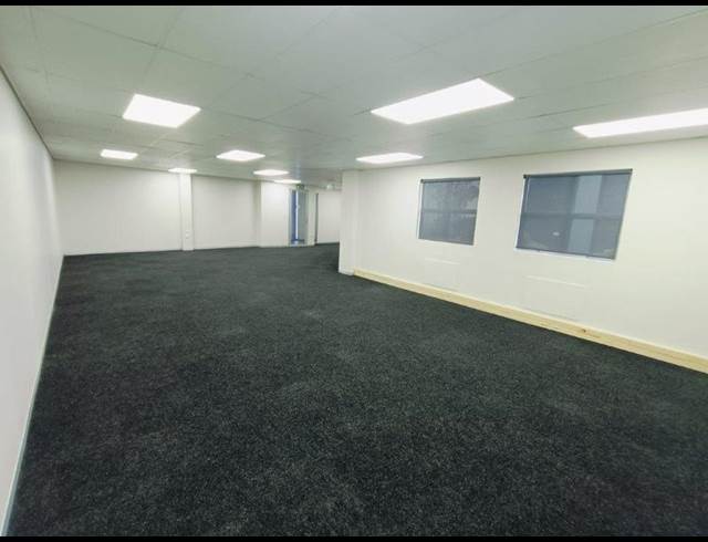 BUSINESS PROPERTY TO RENT IN HALFWAY GARDENS