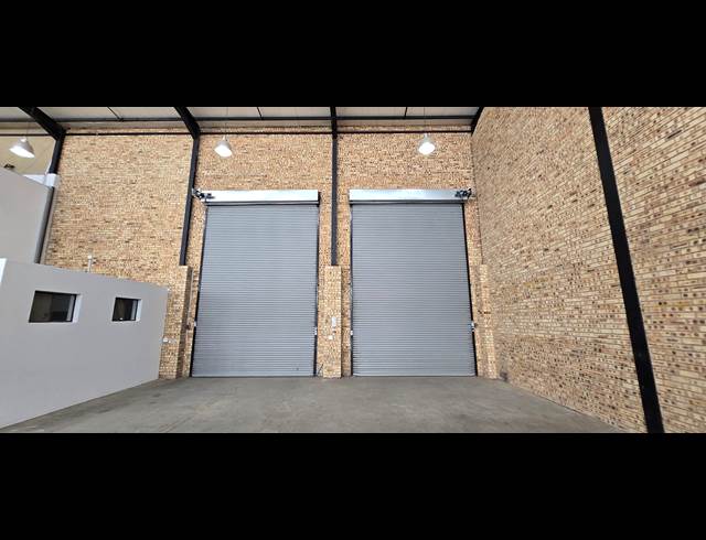 1,345M² WAREHOUSE TO LET IN NORTH RIDING