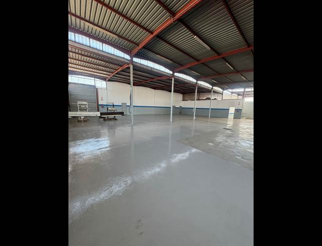 750M² WAREHOUSE TO LET IN ALBERTON NORTH