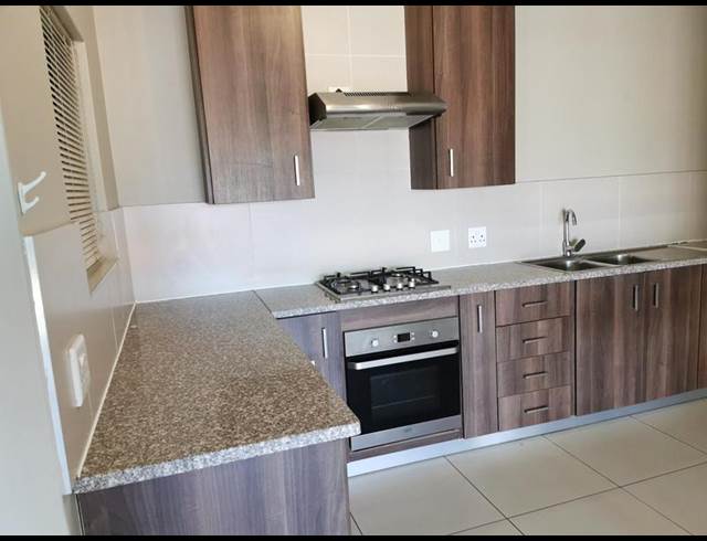 1 BEDROOM PROPERTY TO RENT IN DIE BULT