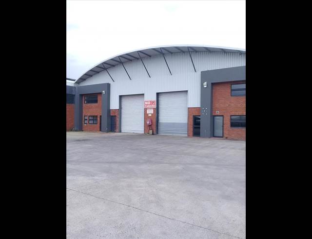 1,430M² WAREHOUSE TO LET IN AIRPORT INDUSTRIA