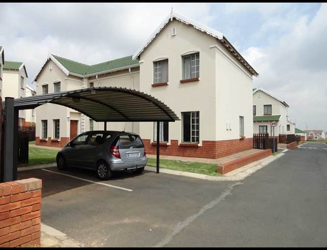 3 bed property to rent in TERENURE
