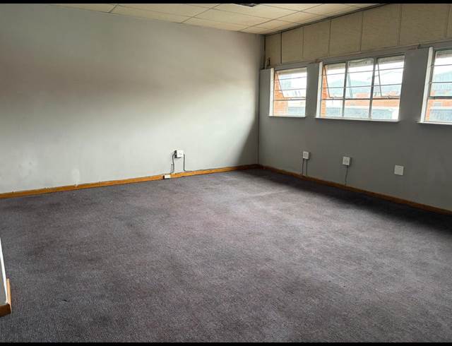410M² WAREHOUSE TO LET IN PROLECON
