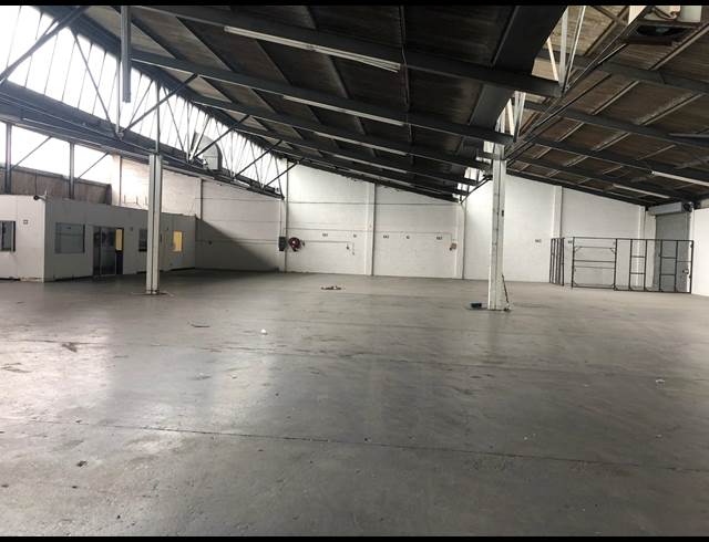 1,150M² WAREHOUSE RENTED IN EPPING INDUSTRIAL