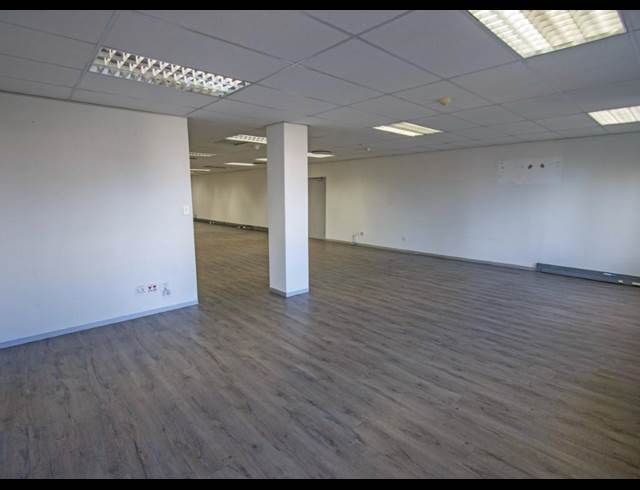 510M² OFFICE TO LET IN FOURWAYS