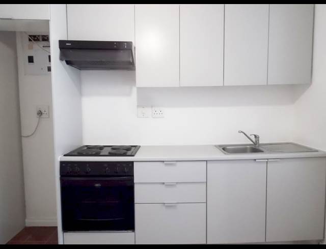 2 bed property to rent in SCHOTSCHE KLOOF