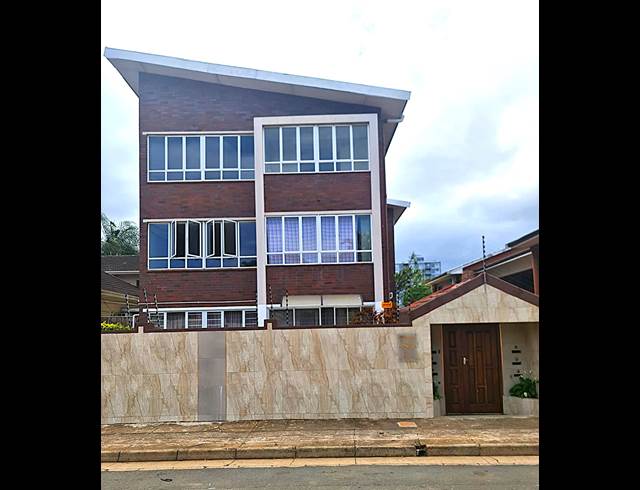 2 bed property to rent in ESSENWOOD