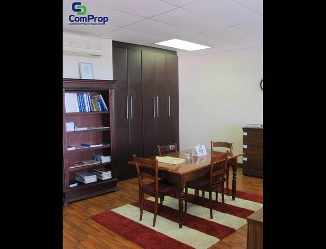 83M² OFFICE TO LET IN BALLITO CENTRAL
