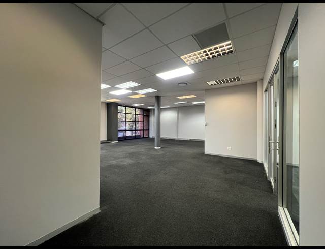 281M² OFFICE TO LET IN HIGHVELD