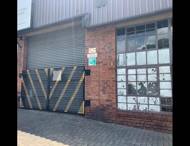 294M² WAREHOUSE TO LET IN MARLBORO