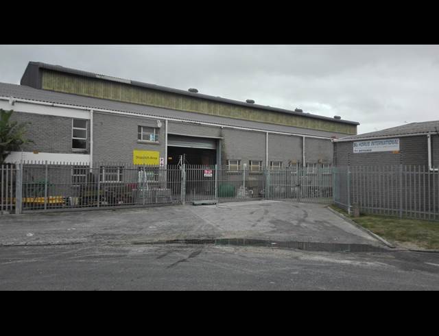 2,150M² FACTORY TO LET IN RETREAT