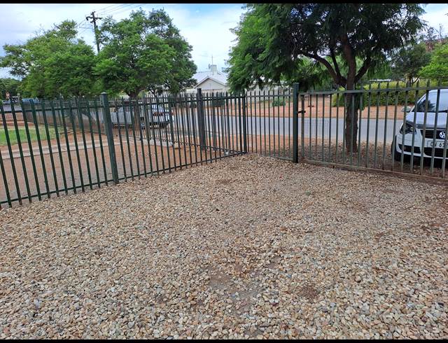 1 bed property to rent in ROUX PARK