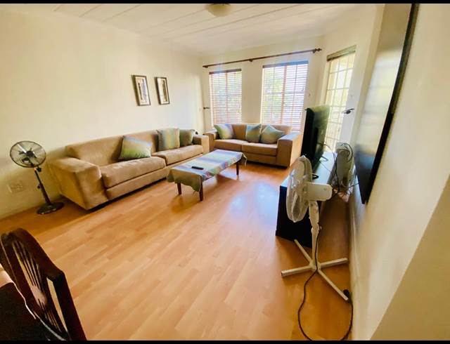 3 BEDROOM APARTMENT RENTED IN MORNINGSIDE
