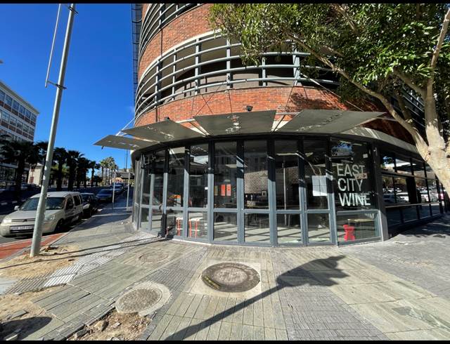 150M² RETAIL TO LET IN GARDENS