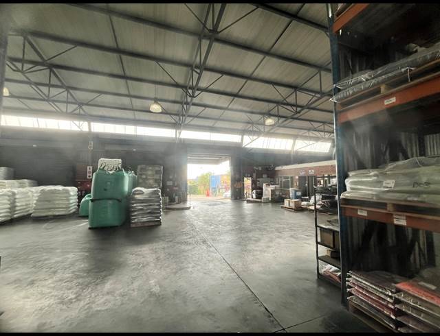 7,287M² WAREHOUSE TO LET IN MEADOWDALE