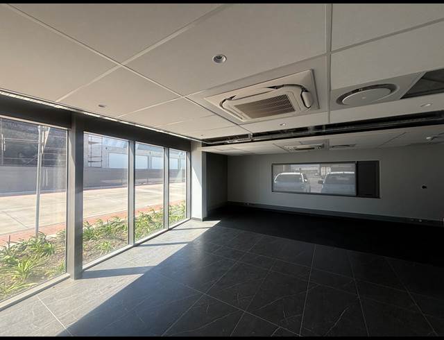 3,503M² INDUSTRIAL YARD TO LET IN BLACKHEATH INDUSTRIAL