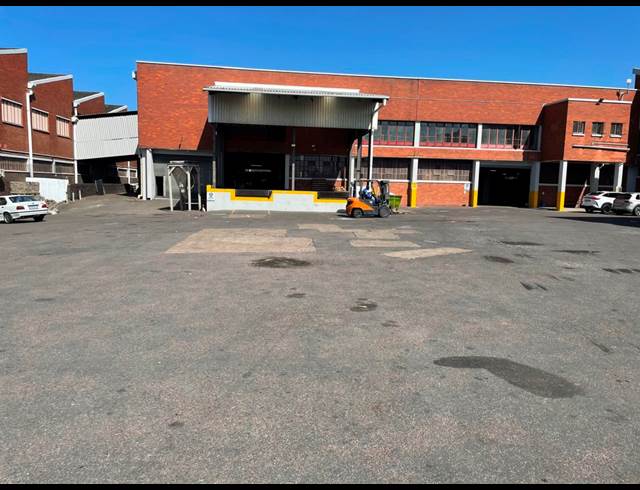 5,685M² WAREHOUSE TO LET IN JACOBS