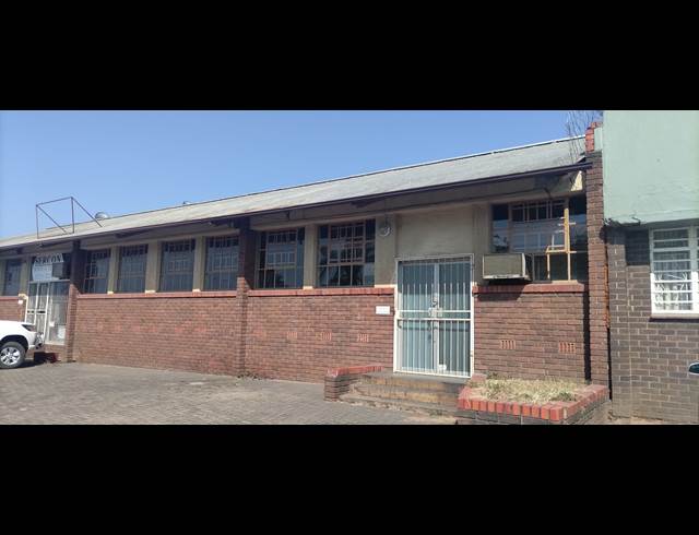 200M² WAREHOUSE RENTED IN NELSPRUIT INDUSTRIAL