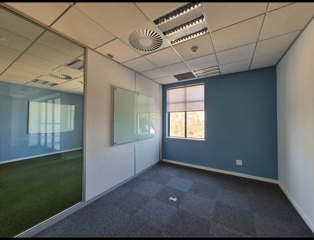 901M² OFFICE TO LET IN ILLOVO