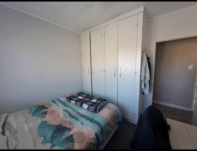 4 bed property to rent in HOSPITAL HILL