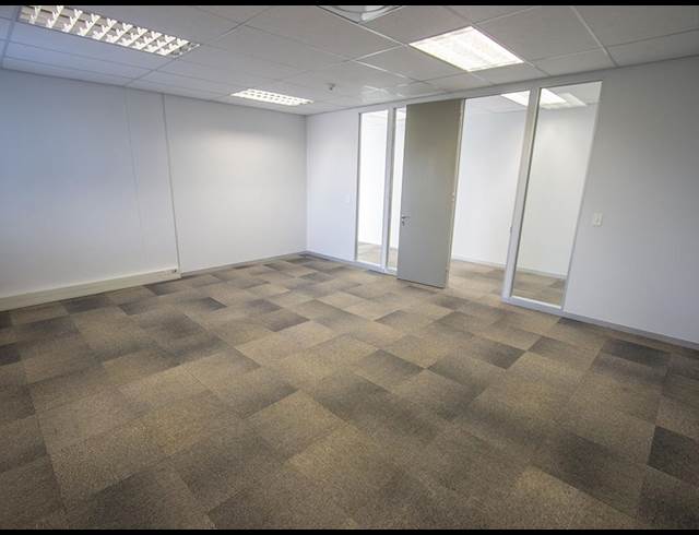 1,901M² OFFICE TO LET IN ILLOVO