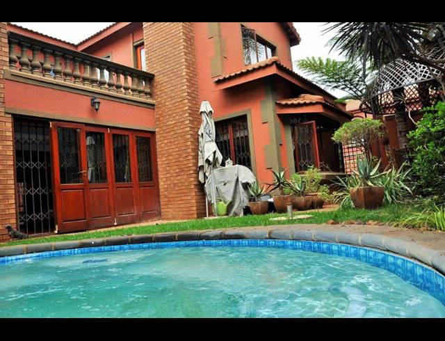 3 bed property to rent in FAERIE GLEN