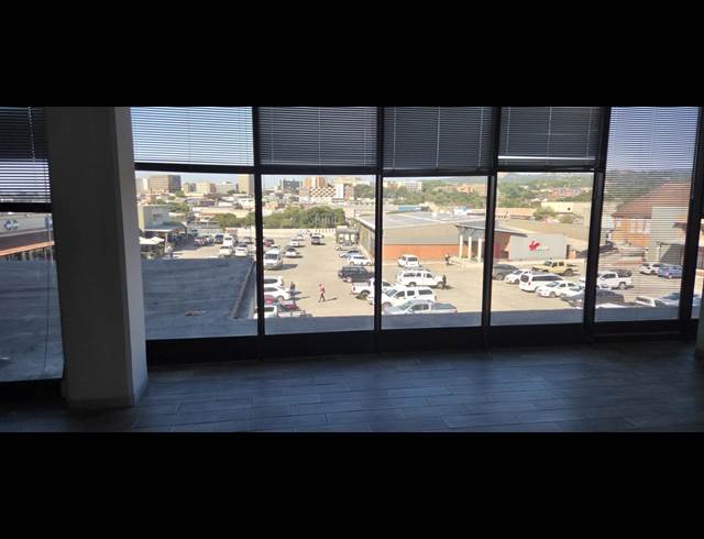 70M² OFFICE TO LET IN NELSPRUIT EXT 7