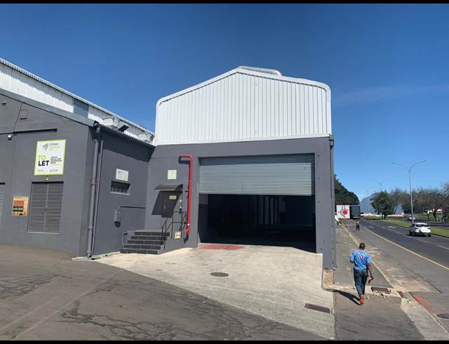 1,600M² WAREHOUSE TO LET IN PAARL CENTRAL