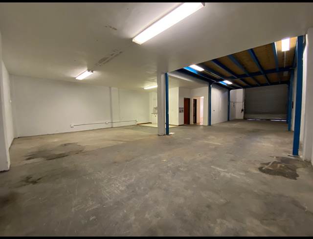 318M² WAREHOUSE TO LET IN MARCONI BEAM INDUSTRIA