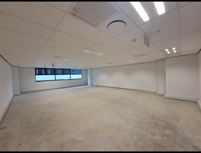 126M² OFFICE TO LET IN ILLOVO