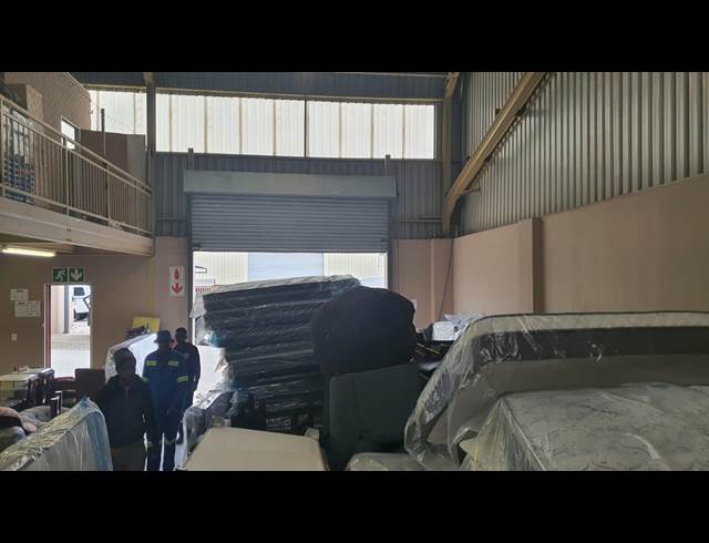 225M² WAREHOUSE TO LET IN UNION