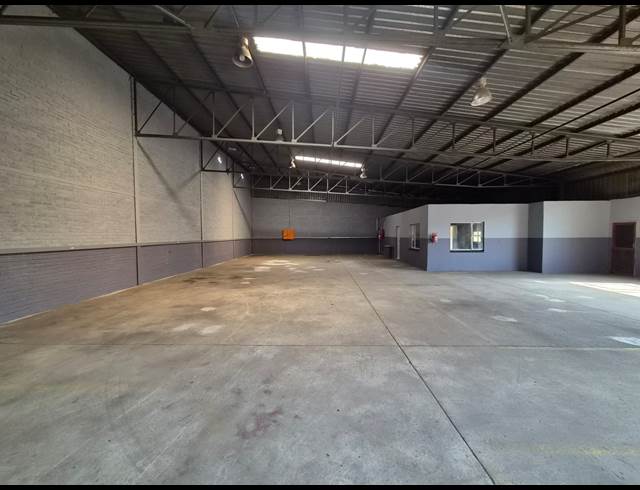440M² WAREHOUSE TO LET IN WADEVILLE