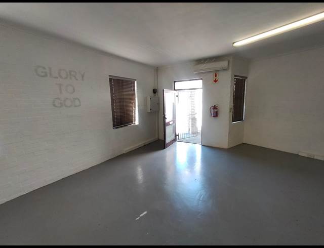 48M² OFFICE RENTED IN ROSENPARK