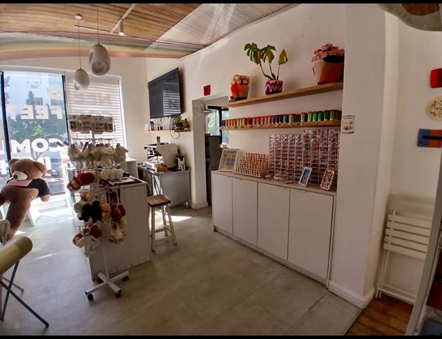 91M² RETAIL TO LET IN GARDENS
