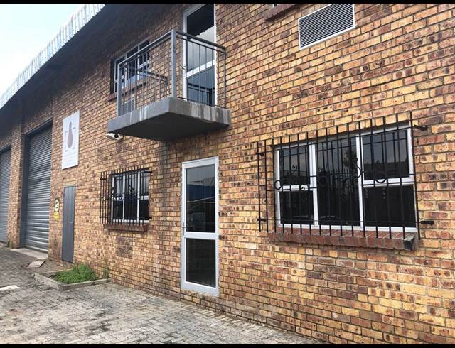 300M² WAREHOUSE TO LET IN HALFWAY HOUSE