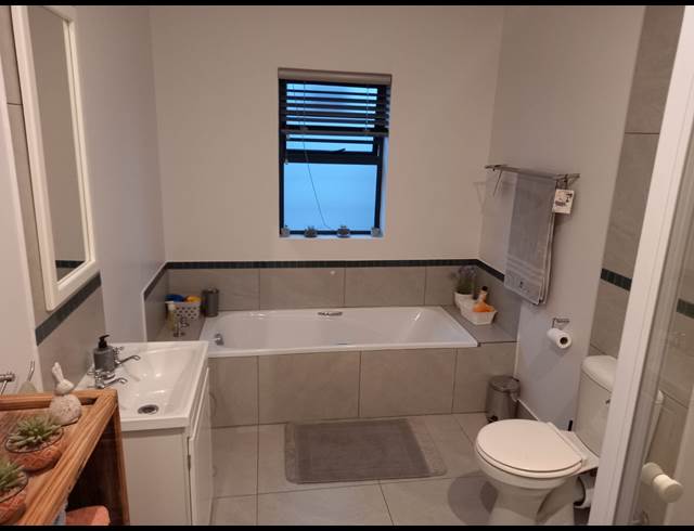 3 bed property to rent in REUNION PARK