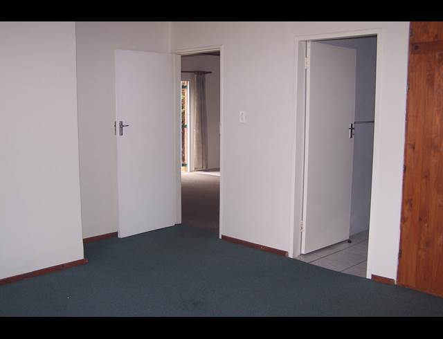 2 bed property to rent in NIETGEDACHT 535-JQ