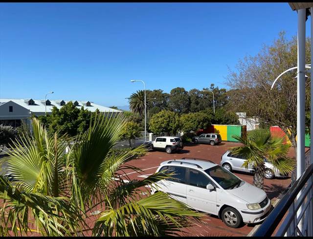 50M² OFFICE TO LET IN WESTLAKE