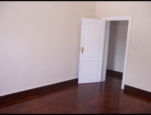 5 bed property to rent in SALT RIVER