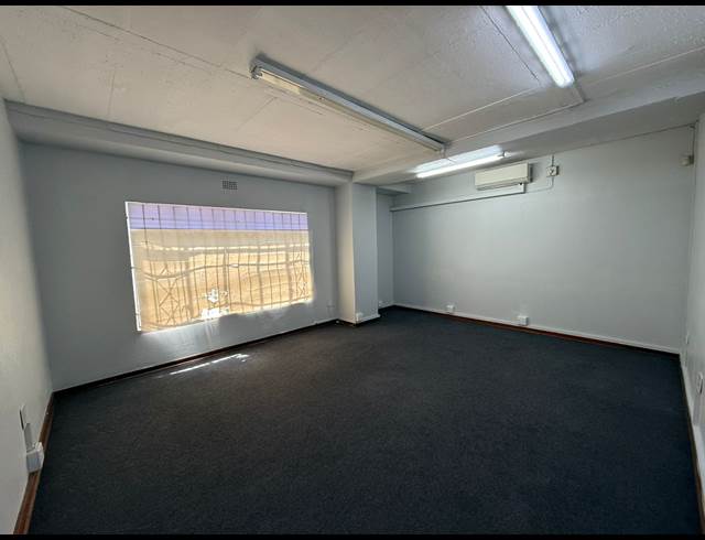 209M² OFFICE TO LET IN STRIJDOMPARK