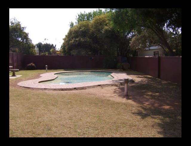 2 bed property to rent in RYNFIELD