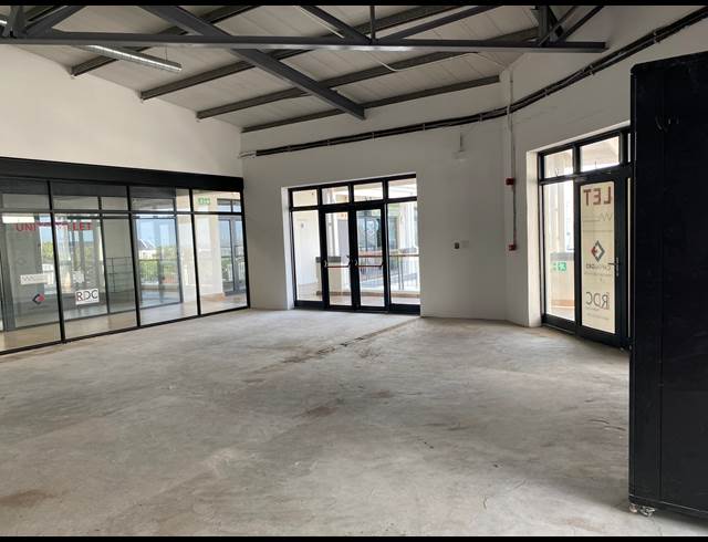 87M² RETAIL TO LET IN WESTLAKE
