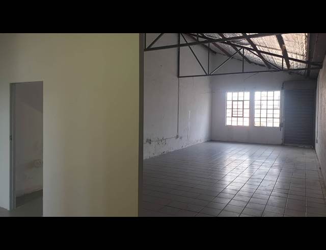 333M² FACTORY TO LET IN SALT RIVER