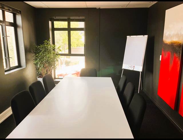 198M² OFFICE TO LET IN WESTLAKE