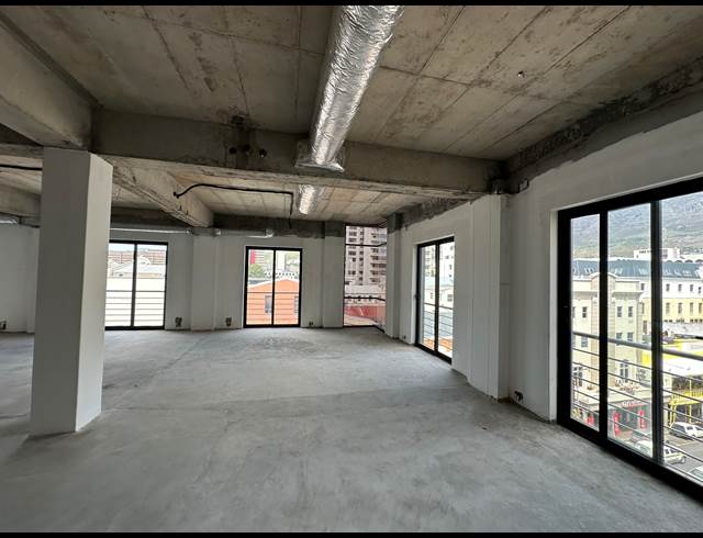 215M² OFFICE TO LET IN CAPE TOWN CITY CENTRE